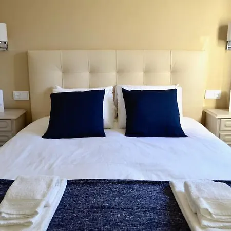 Eltael - Daniel - Warm Pool Until 1 November Apartment *
