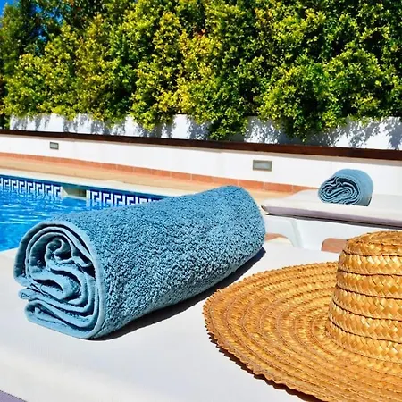 Villa ELTAEL - Casa Daniel - Manta Rota - Moradia com Piscina Partilhada Apartamento