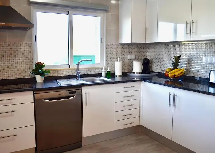 アパート Eltael - Daniel - Warm Pool From April 2026 マンタ・ロータ